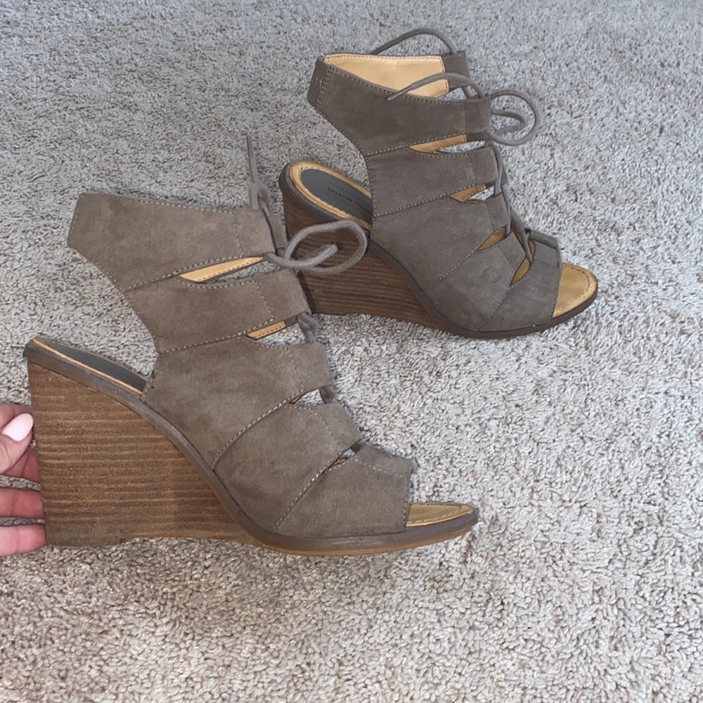 Wedges - Picture 2 of 3